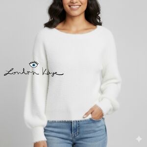 NWT Sz S London Kaye Soft Fluffy White Crew Neck Sweater